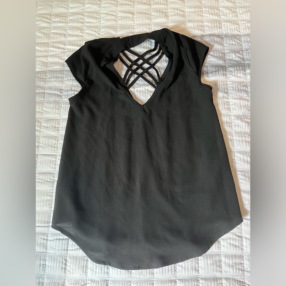 Guess strappy back detail top